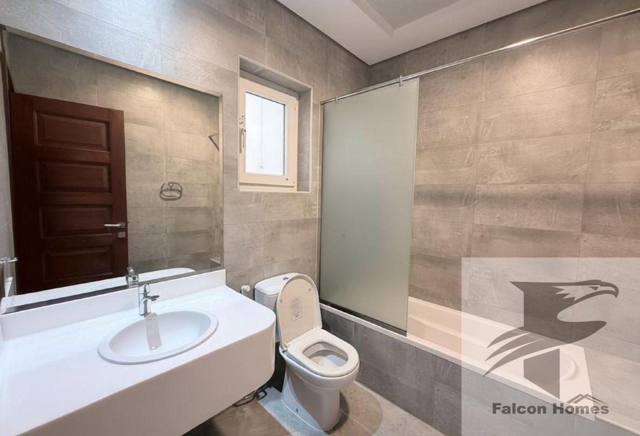 Spacious 6BR Villa with Private Pool and Garden photo 15