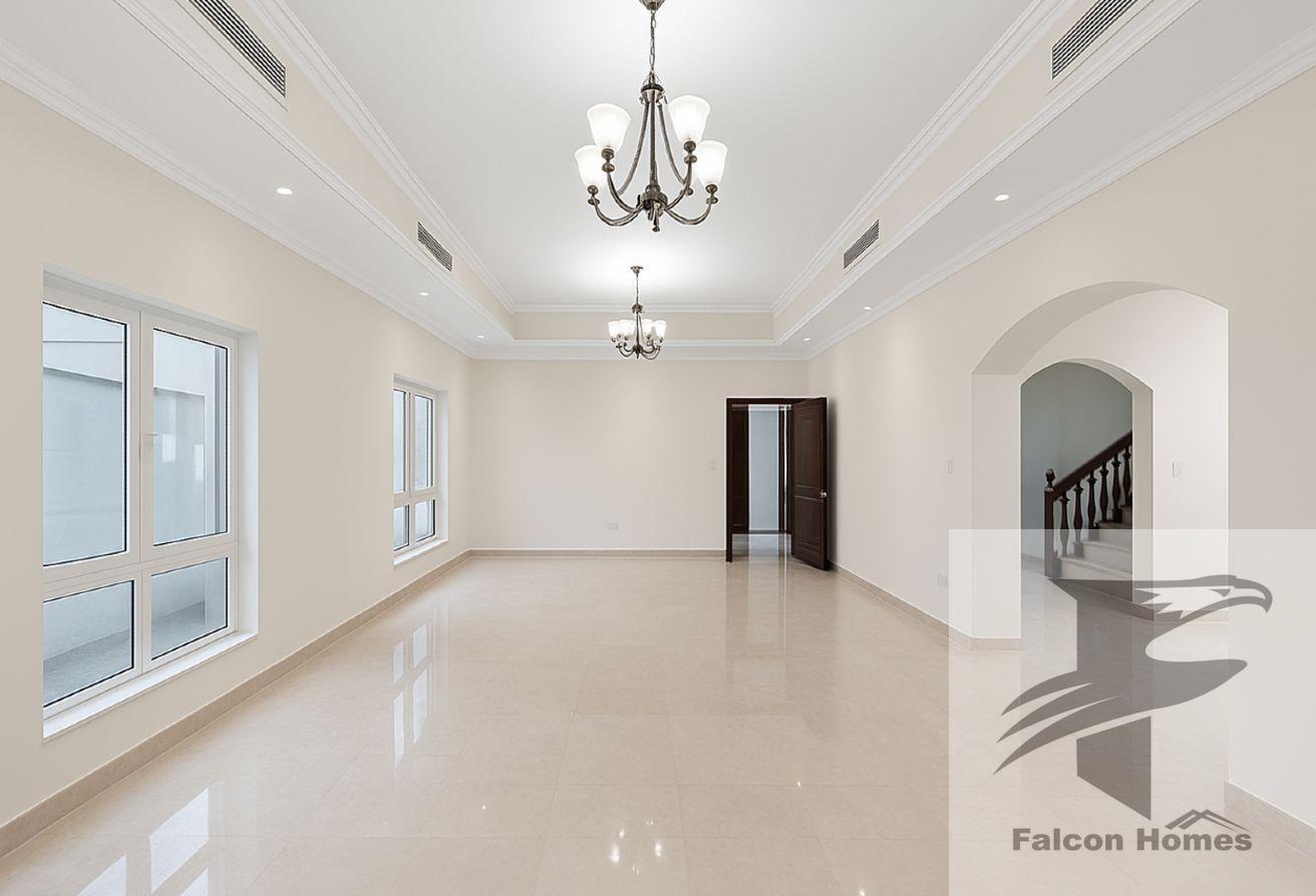 Spacious 6BR Villa with Private Pool and Garden photo 5