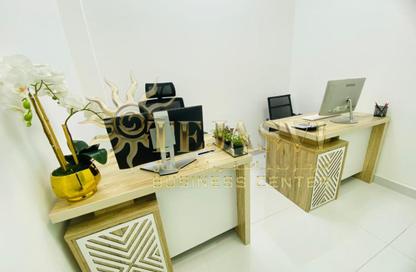 Office Space - Studio - 1 Bathroom for rent in Red Avenue - Al Garhoud - Dubai