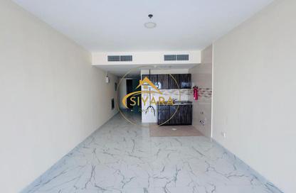 Apartment - Studio - 1 Bathroom for rent in Al Mujarrah - Al Sharq - Sharjah