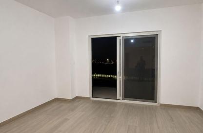 Apartment - 2 Bedrooms - 3 Bathrooms for sale in Waters Edge - Yas Island - Abu Dhabi