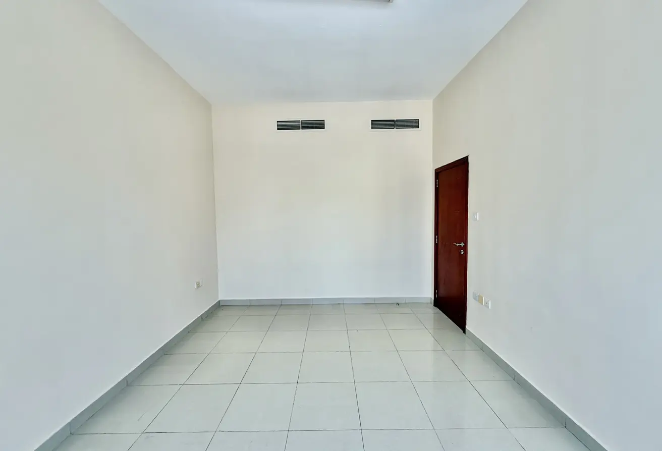 166561606 - Property Main Image