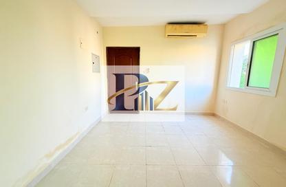 Apartment - Studio - 1 for rent in Fire Station Road - Muwaileh - Sharjah