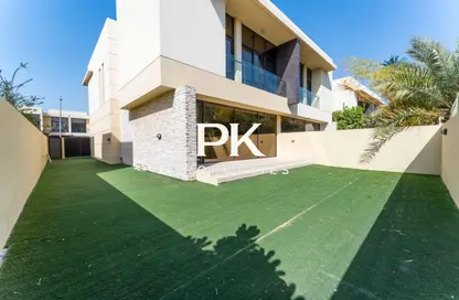 Villa - 3 Bedrooms - 3 Bathrooms for sale in Queens Meadow - Damac Hills - Dubai Villa - 3 Bedrooms - 3 Bathrooms for sale in Queens Meadow - Damac Hills - Dubai