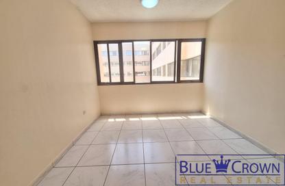 Apartment - 2 Bedrooms - 2 Bathrooms for rent in Silver Sands 1 - Al Mankhool - Bur Dubai - Dubai