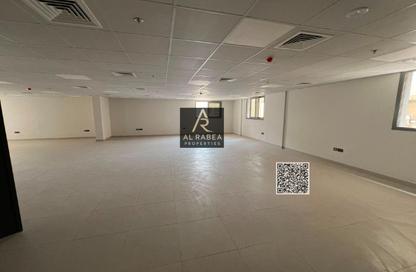 طابق كامل - استوديو - 2 حمامات للايجار في بناية ابناء صقر - 1 الحميدية - الحميدية - عجمان