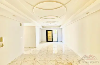 Apartment - 3 Bedrooms - 3 Bathrooms for rent in Muwaileh 29 Building - Muwaileh - Sharjah