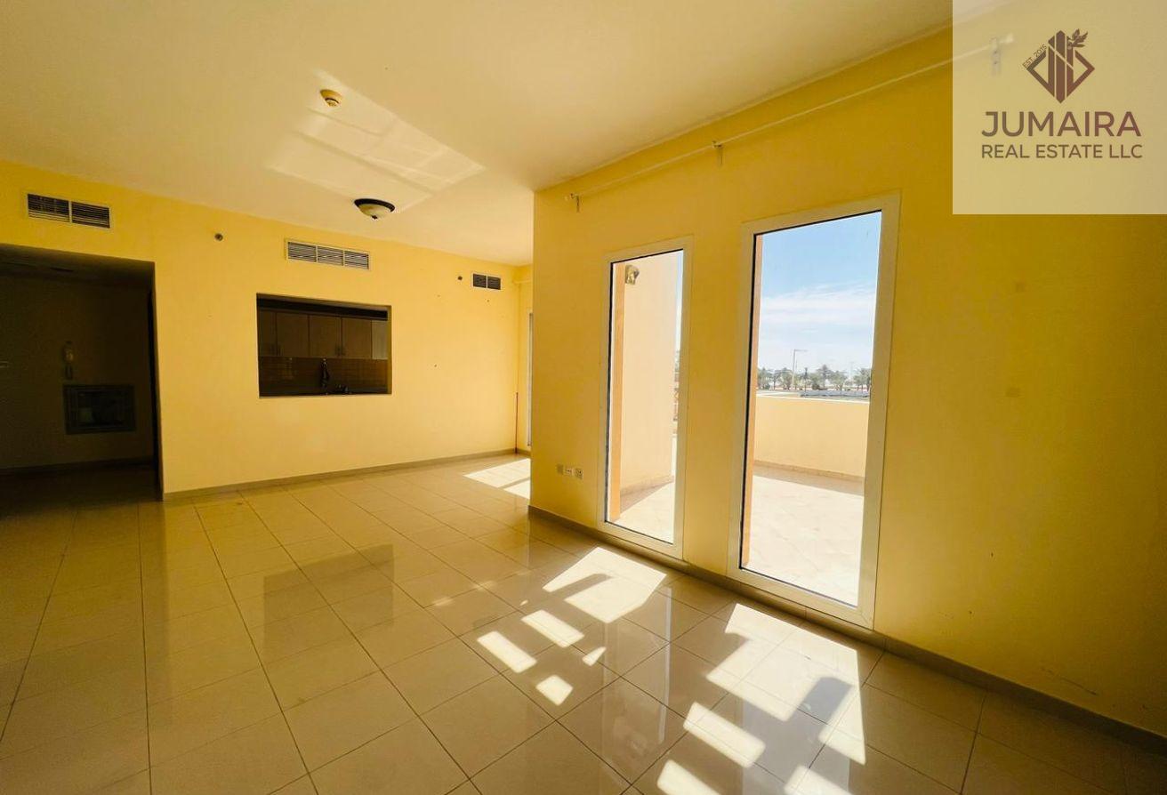 Bright 1-Bed Apartment Featuring Big Balcony/Sale
