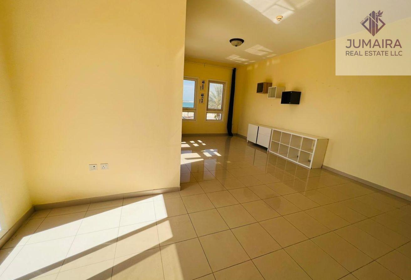 Bright 1-Bed Apartment Featuring Big Balcony/Sale
