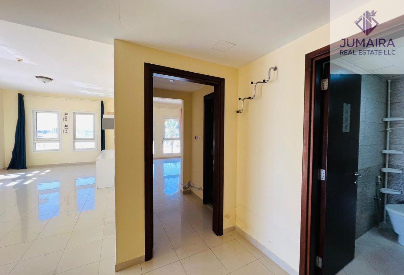 Bright 1-Bed Apartment Featuring Big Balcony/Sale