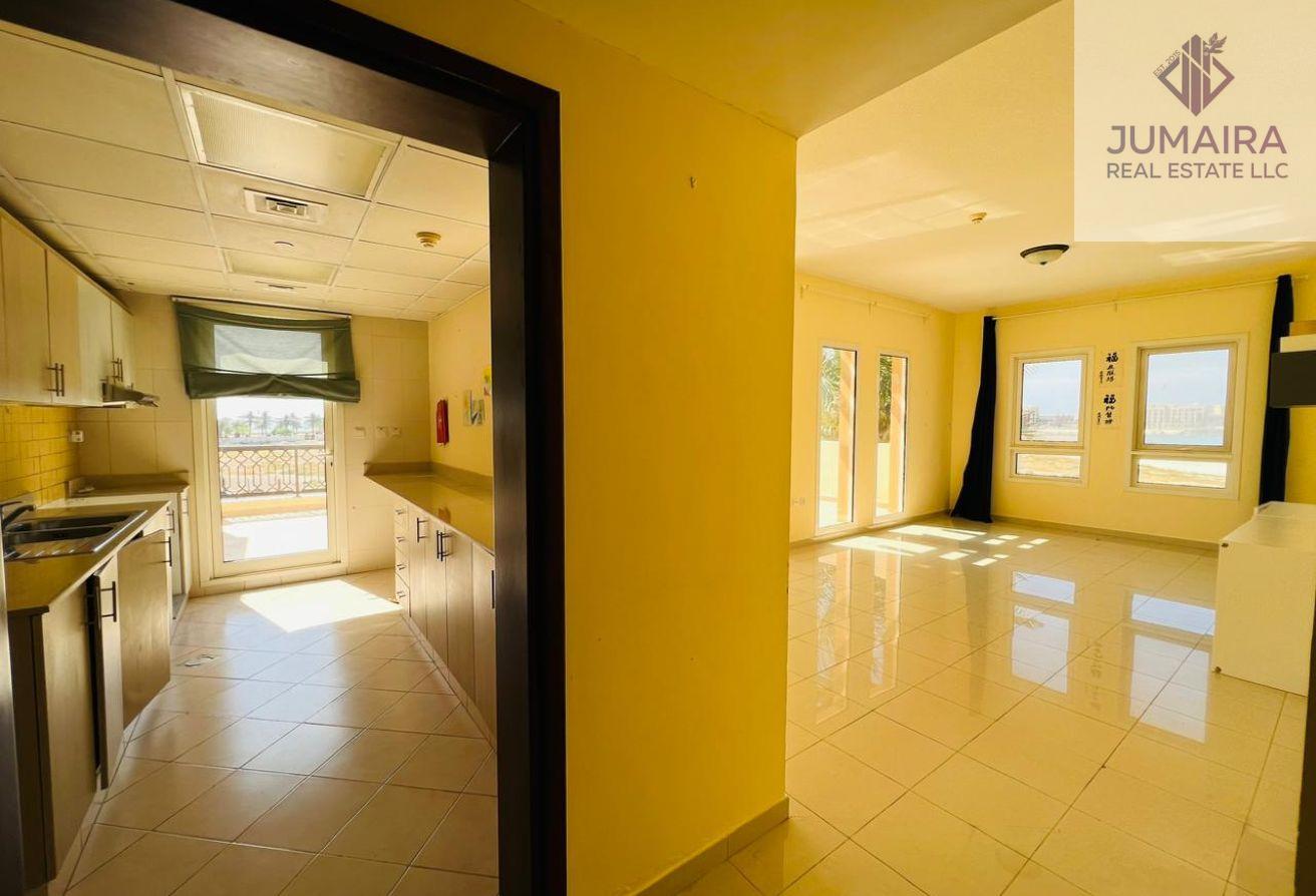 Bright 1-Bed Apartment Featuring Big Balcony/Sale