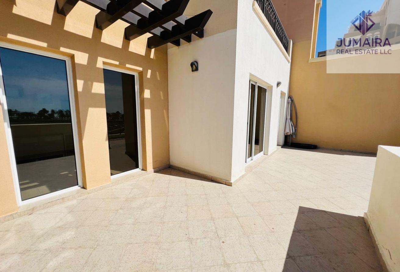 Bright 1-Bed Apartment Featuring Big Balcony/Sale