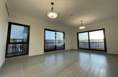 شقة - 2 غرف نوم - 3 حمامات للايجار في موزا بلازا - مشروع إثراء ديرة - ديرة - دبي