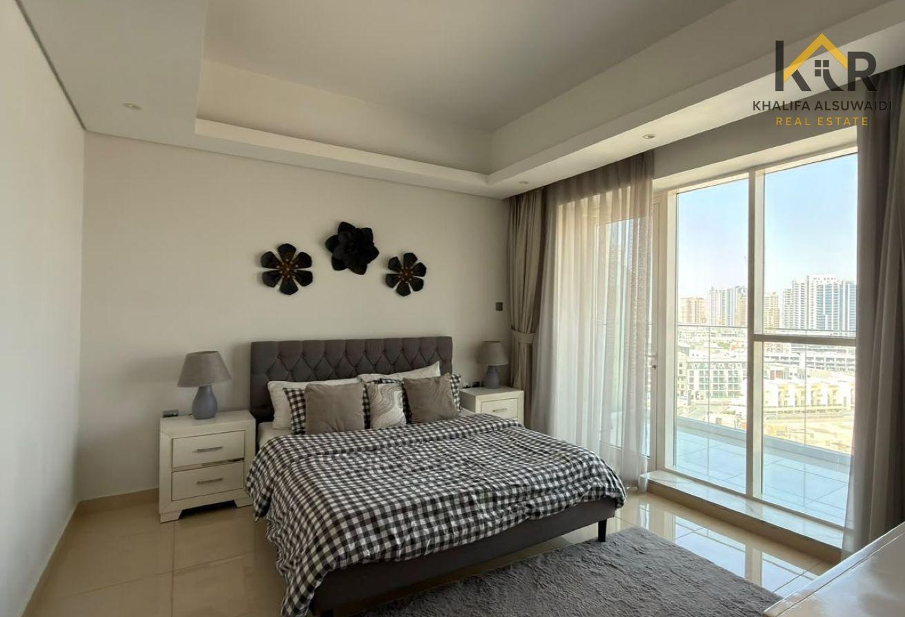 Fully Furnished | Modern| Prime Location photo 4