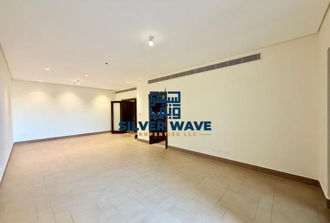 127010067 - Property Image 3