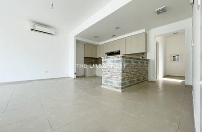 Townhouse - 4 - 4 for rent in Zahra Townhouses - Town Square - Dubai