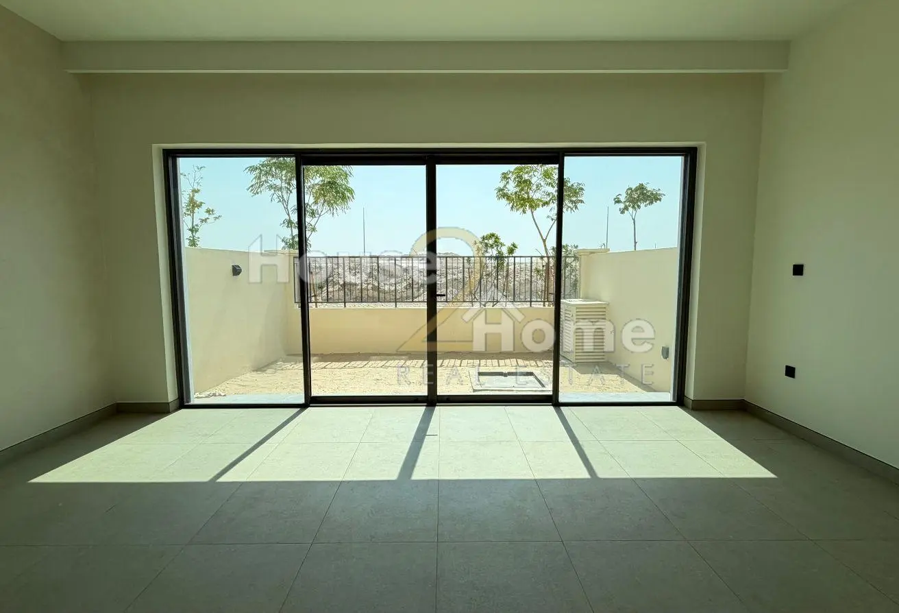 156928038 - Property Main Image