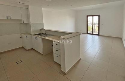Apartment - 3 Bedrooms - 4 Bathrooms for rent in Zahra Breeze Apartments 3A - Zahra Breeze Apartments 3 - Zahra Breeze Apartments - Town Square - Dubai