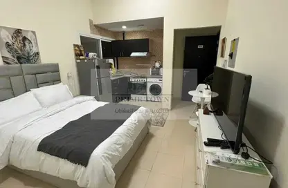 Apartment - Studio - 1 Bathroom for rent in Silicon Gates 4 - Silicon Gates - Dubai Silicon Oasis - Dubai
