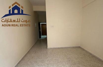 Apartment - Studio - 1 Bathroom for rent in Thani Yarmook Building - Halwan - Sharjah