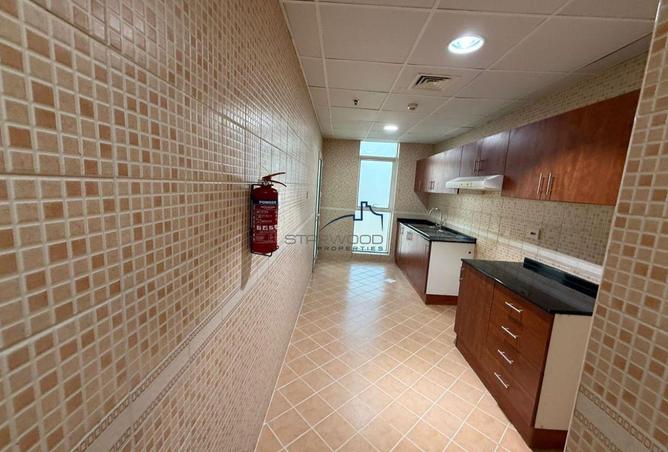 81129008 - Property Image 3