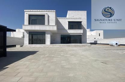 Villa - 5 Bedrooms - 7 Bathrooms for rent in Al Aweer 1 - Al Aweer - Dubai