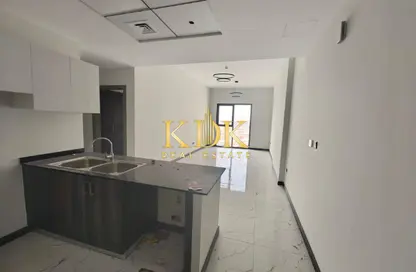 شقة - 2 غرف نوم - 3 حمامات للايجار في برج روكان B - برج روكان - روكان - دبي لاند - دبي