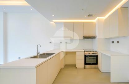 Apartment - 1 - 2 for sale in Golf Promenade 4B - Golf Promenade 4 - Golf Town - Damac Hills - Dubai