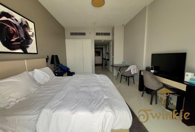 VACANT STUDIO | FULLY FURNISHED WITH FOR RENT photo 3