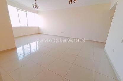 Apartment - 2 Bedrooms - 2 Bathrooms for rent in New Al Taawun Road - Al Taawun - Sharjah