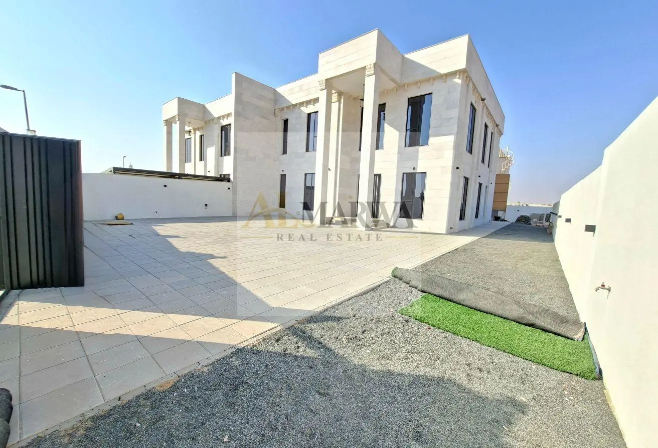 155589311 - Property Main Image