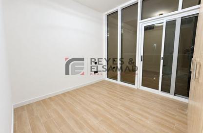 Townhouse - 2 - 3 for rent in Rukan 3 - Rukan - Dubai
