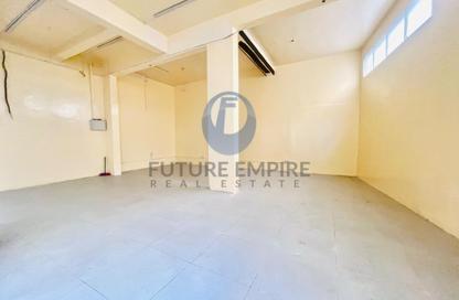Retail - Studio - 1 for rent in Naif - Deira - Dubai
