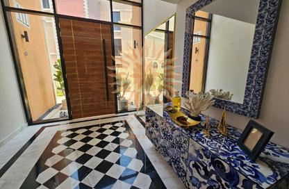 Villa - 5 - 7 for rent in Sur La Mer 2 - Sur La Mer - Jumeirah 1 - Jumeirah - Dubai