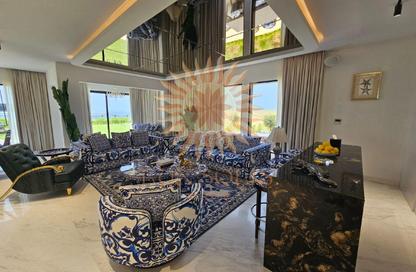 Villa - 5 - 7 for rent in Sur La Mer 2 - Sur La Mer - Jumeirah 1 - Jumeirah - Dubai