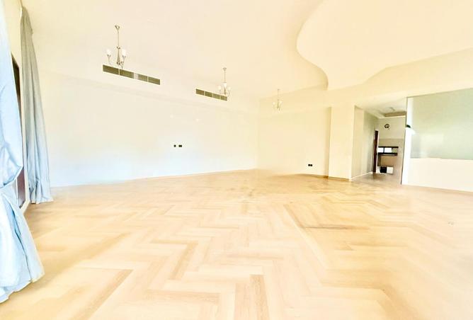 75416065 - Property Image 2