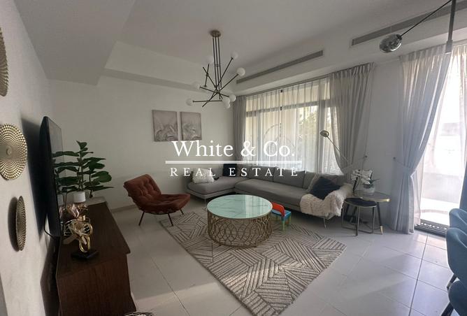 Landscaped |Unfurnished| Available Oct photo 2