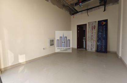 متجر - استوديو - 1 حمام للايجار في مويلح - الشارقة متجر - استوديو - 1 حمام للايجار في مويلح - الشارقة