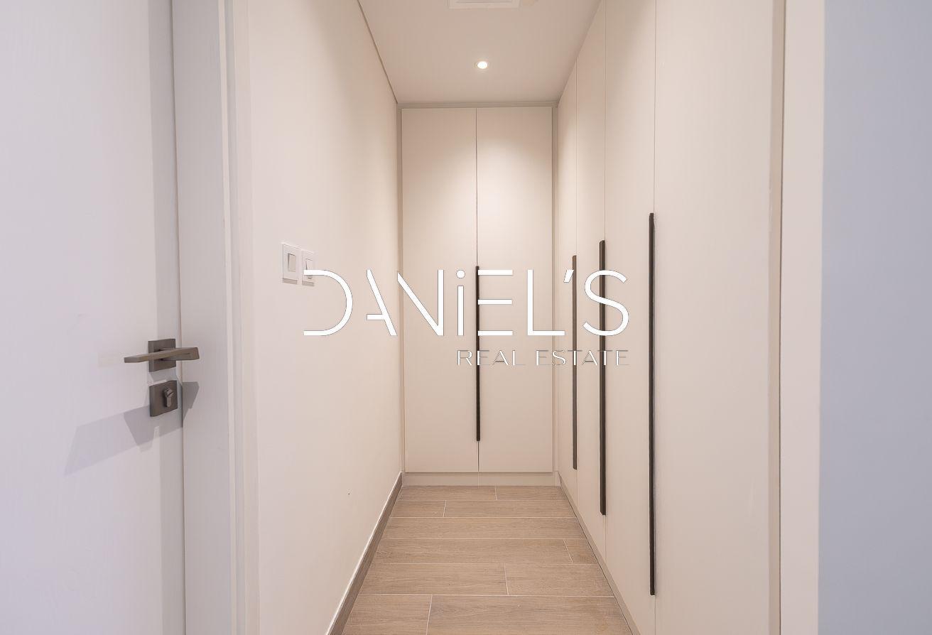 Exclusive | 2 Huge Balconies | Brandnew | Ready photo 12