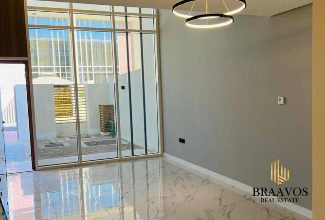 53171359 - Property Image 2