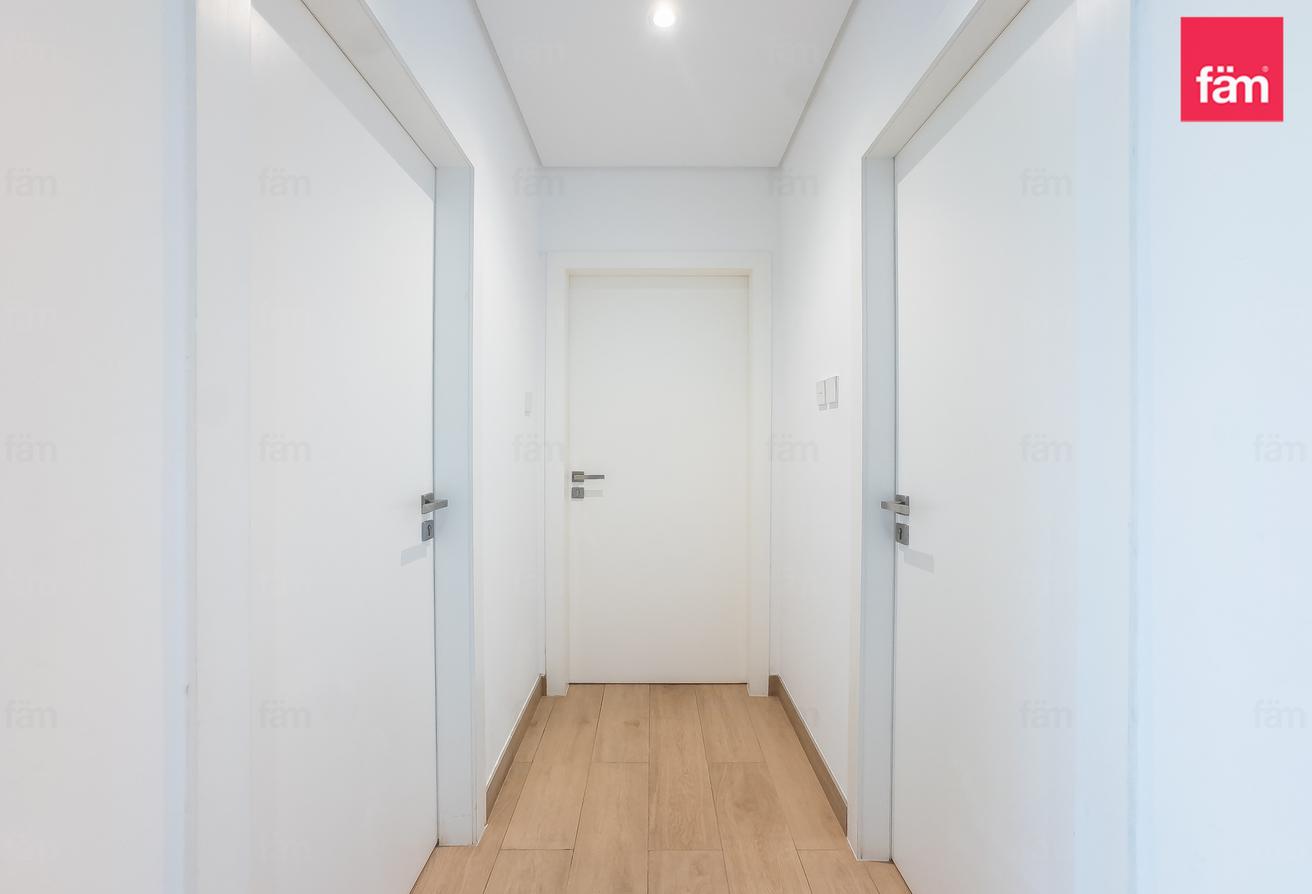 Spacious Balcony | Corner Unit | Seaview photo 19