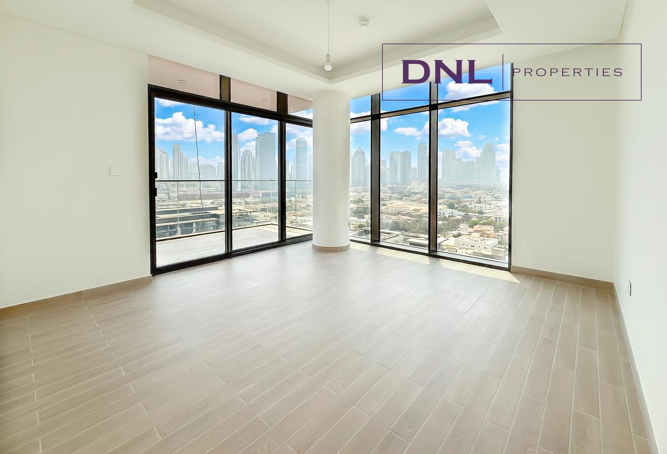 Spacious Layout | Park Living | Luxury photo 4