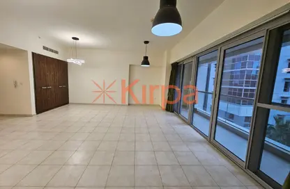Apartment - Studio - 1 Bathroom for rent in West Heights 3 - Business Bay - Dubai