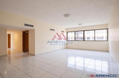 Apartment - 1 - 1 for rent in Golden Sands 1 - Al Mankhool - Bur Dubai - Dubai