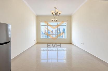Apartment - 1 - 2 for rent in Lake City Tower - JLT Cluster D - Jumeirah Lake Towers - Dubai