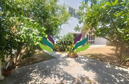 Villa - 5 Bedrooms - 5 Bathrooms for rent in Jumeirah 3 Villas - Jumeirah 3 - Jumeirah - Dubai