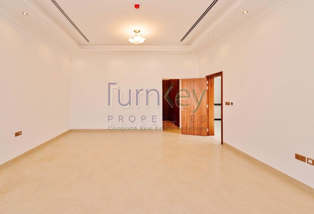 Luxury 6 BR Villa I Pool I Lift I Solar photo 12