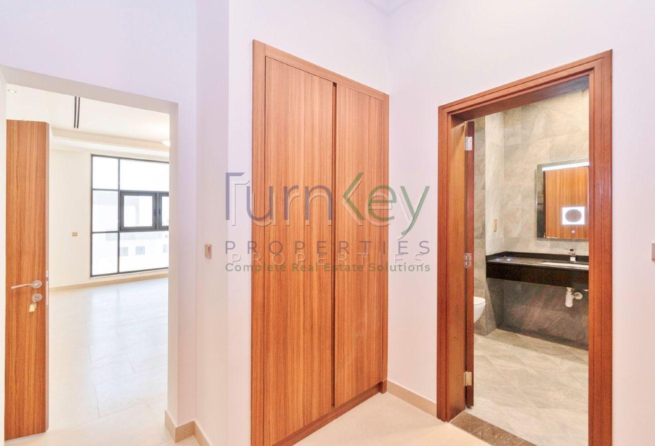 Luxury 6 BR Villa I Pool I Lift I Solar photo 10