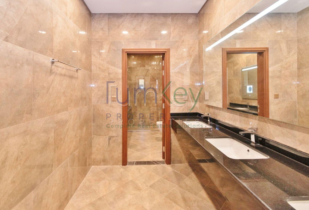 Luxury 6 BR Villa I Pool I Lift I Solar photo 16