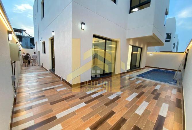 72313101 - Property Image 3